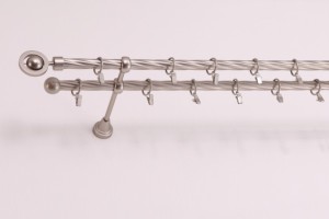 Perla - dvojradové kovové twister garniže satyna
